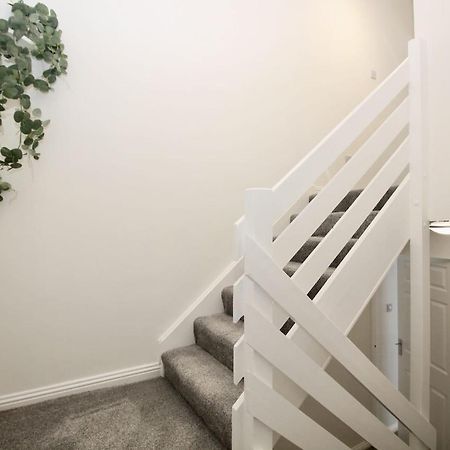Katie'S House Apartment Cumbernauld Bagian luar foto