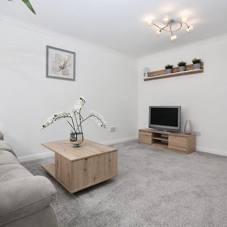 Katie'S House Apartment Cumbernauld Bagian luar foto